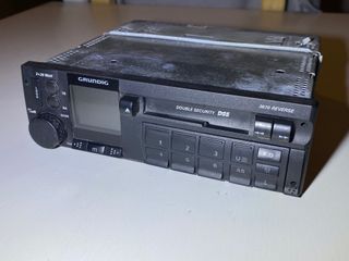 RADIOCASETTE GRUNDIG ANTIGUO MERCEDES VINTAGE