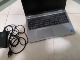 Dell lat PC Portatile i7 ram 16gb 15.6" ssd 256gb