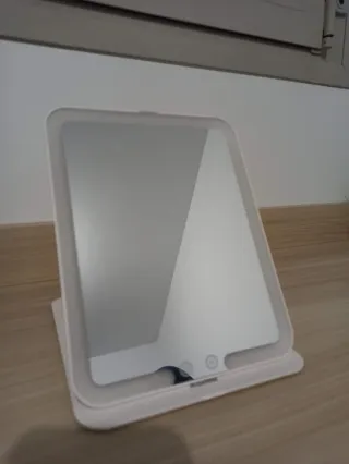 Espejo Tocador Auxmir plegable y con luz LED.