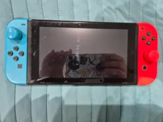 Nintendo Switch + 8 Juegos, 2 maletines, cascos