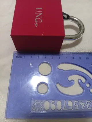 Cajas de regalo Uno de 50 (rojo)