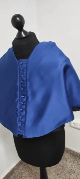 Muceta Traje Académico Azul. Facultad de Ciencias