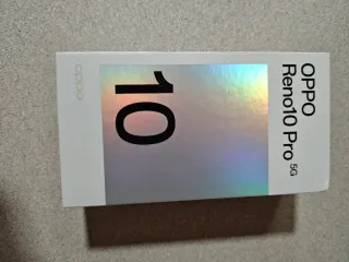 Teléfono móvil morado