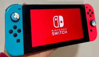 Nintendo Switch V2 Azul y Rojo + Accesorios