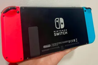 Nintendo Switch V2 Azul y Rojo + Accesorios