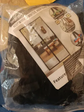 Mosquitera magnética para puertas