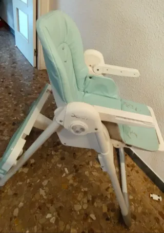 Trona de bebé color menta