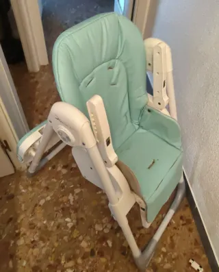 Trona de bebé color menta