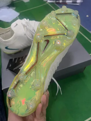 Nike Phantom Luna Elite AG