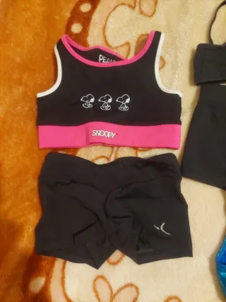 Pantalones de gimnasia negros con tops todos