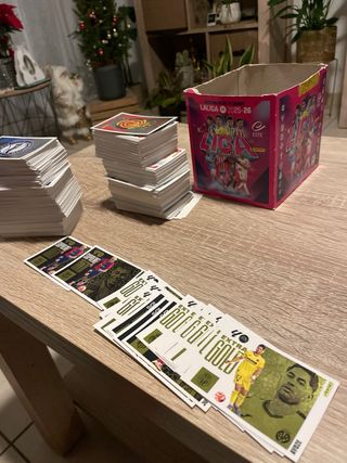 Cromos Liga Este 25/26 - Cambio o Venta