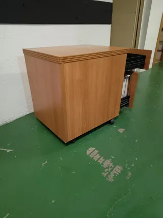 Cajonera de oficina madera