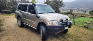 Mitsubishi Montero 2006
