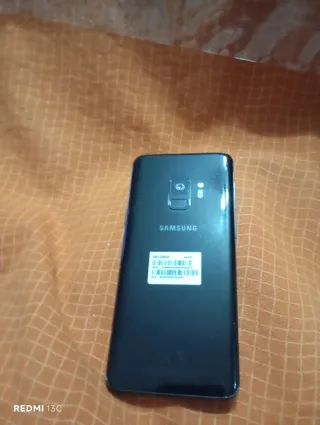 Samsung negro casi sin uso