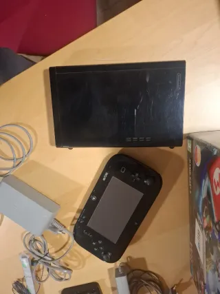 Nintendo Wii U con 4 giochi e 1 controller wi