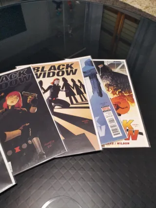 Black Widow / Viuda Negra - Comics de grapas USA