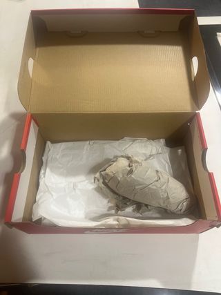 Caja Zapatillas Nike Court Royale Blancas EUR36.5