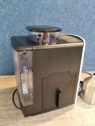 Cafetera KRUPS Essential Expresso