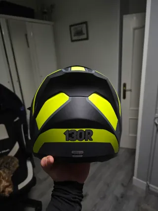 Casco de moto 130R