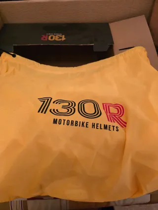 Casco de moto 130R
