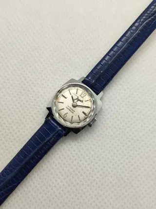 Vintage Watch - Swiss Made - Ladies