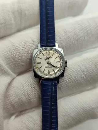 Vintage Watch - Swiss Made - Ladies