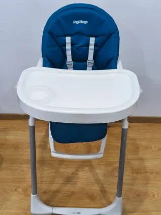 Trona Peg Perego con barra de juegos