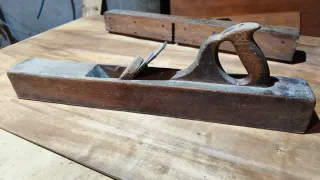 Cepillos de carpintero antiguos