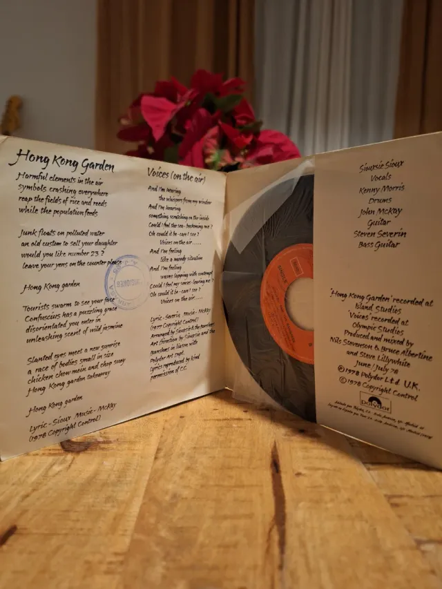 Siouxsie & The Banshees Hong Kong Garden Single