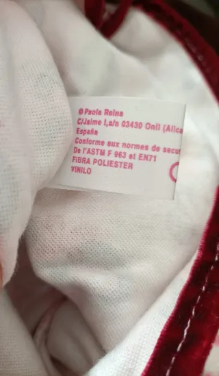 Vestido + Gorro + Medias Paola Reina 50 cm