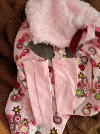 Vestido + Gorro + Medias Paola Reina 50 cm