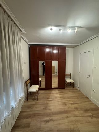 Armario de madera marrón - Recogida obligatoria