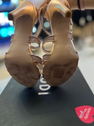 Zapatos Lodi Talla 36 Dorados