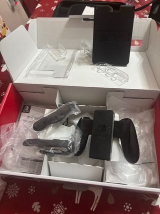 Nintendo Switch Azul/Rojo con Accesorios y Funda