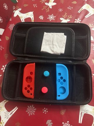 Nintendo Switch Azul/Rojo con Accesorios y Funda