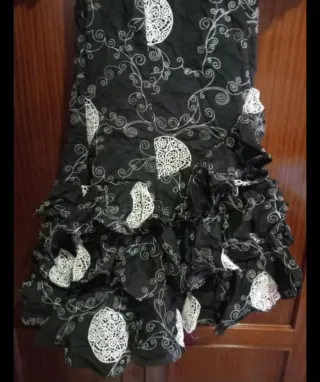 Traje de flamenca negro y blanco