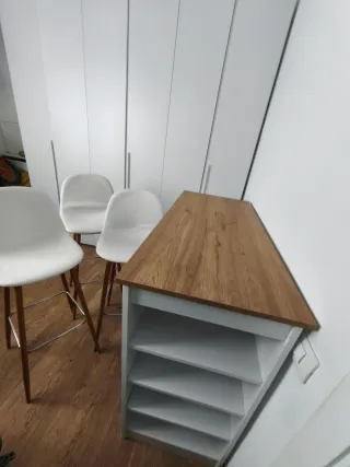 Taburetes elegantes madera y metal