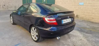 Mercedes-Benz c220 sportscoupe 2003