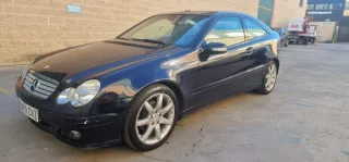 Mercedes-Benz c220 sportscoupe 2003
