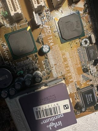 175- Socket 7 msi ms5156 ver:1.2 tx4 pentium 166