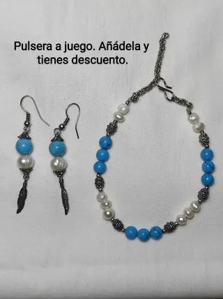 Pendientes Plumas, Perlas imitación y Howlita