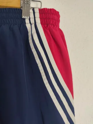 Pantalones Adidas Azul Marino y Rojo
