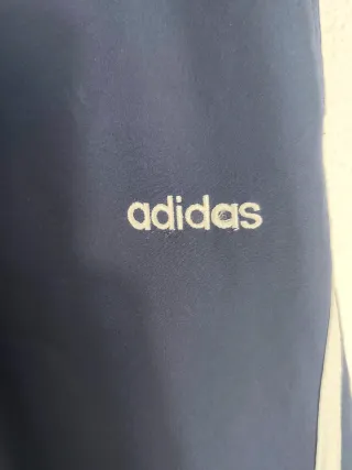 Pantalones Adidas Azul Marino y Rojo
