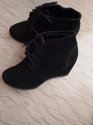 Stivaletti scamosciati Dune London neri