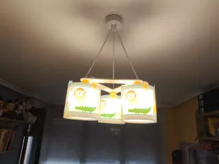 Juego lámparas infantiles de techo y mesilla