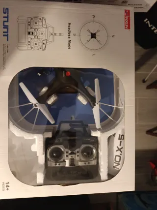 Drone Induxn Stunt Blanco