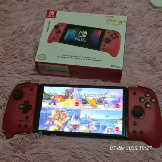 Nintendo Switch OLED blanca con muchos accesorios