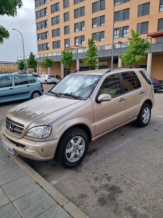 Mercedes-Benz Clase M 2002