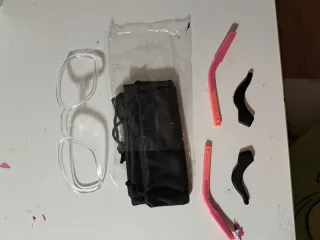 Gafas de sol deportivas rosas y multicolor