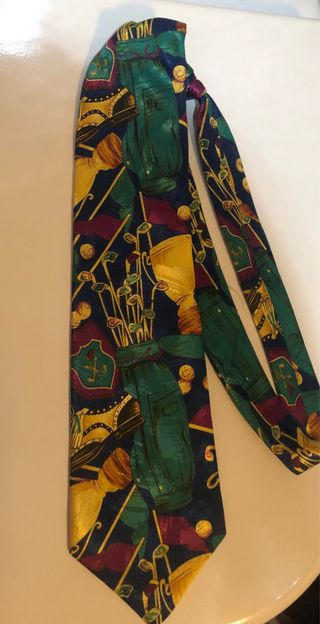 Corbata Elegante con Brillo Golf